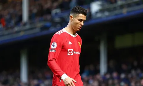 Erik ten Hag có thể đã giải quyết được vấn đề Cristiano Ronaldo