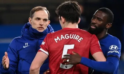 Erik ten Hag nói MU mua Rudiger, sắp tước quyền Harry Maguire