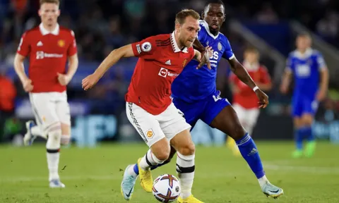 Eriksen giúp MU quên đi De Jong