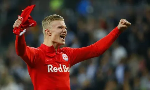 Lo mất vé đến OTF, sát thủ Salzburg "lấp liếm" quá khứ với Man City