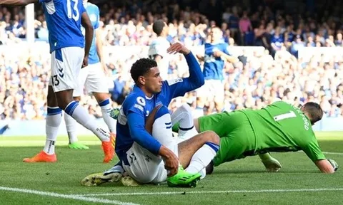 Sau Calvert-Lewin, Lampard đón thêm 1 cơn ác mộng
