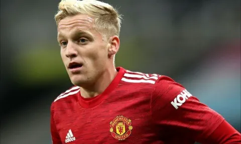 Evra: "Đó là nơi Van de Beek thuộc về"