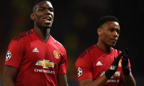 "Ole vẫn làm tốt dù Pogba và Martial là hai người không dễ kiểm soát"