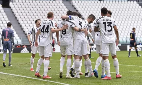 "Hàng hớ" Chelsea lập công, Juventus củng cố vững chắc vị trí trong tốp 4
