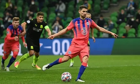 Jorginho đá hỏng penalty, Frank Lampard nhận lời khuyên thật lòng