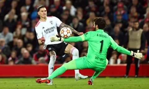 Fabrizio Romano: Hai cái tên trong tầm ngắm của Man Utd