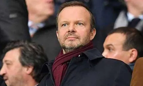 Fabrizio Romano tiết lộ "giọt nước tràn ly" khiến Ed Woodward rời Man Utd