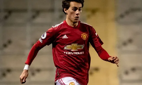 Facundo Pellistri tỏa sáng, ngày tàn đang đến với "kẻ vô hình" tại Old Trafford
