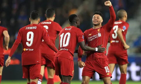 Fan Liverpool phát cuồng: 'Không thể tin được. Pha dứt điểm hư ảo'