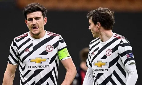 Fan Man Utd chỉ ra “chất xúc tác” khiến Maguire-Lindelof xuất sắc hơn