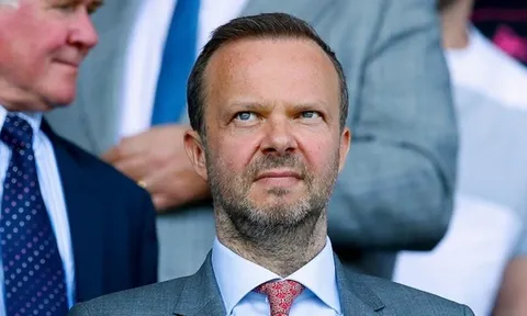 Fan Quỷ đỏ: "Nếu điều đó xảy ra, tôi phải xăm hình Ed Woodward"