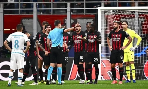 Trọng tài trận Milan - Chelsea bị chỉ trích thậm tệ