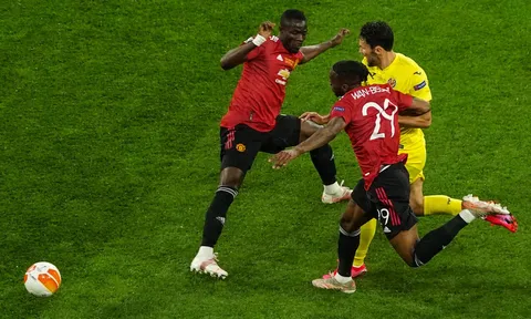 Xác nhận! Man Utd tống khứ Bailly và Wan-Bissaka