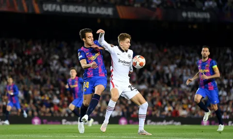 "Tội đồ" lên tiếng sau thất bại của Barca
