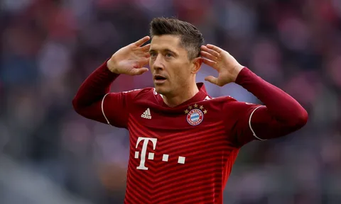 "Thật tuyệt vời nếu cậu ấy có thể đến Man Utd và liên kết với Ronaldo"