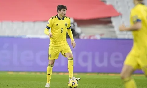 "Cạ cứng" Maguire bất ngờ trở lại Man United