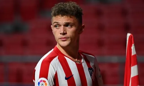 Ferdinand ngăn Man Utd chiêu mộ Kieran Trippier