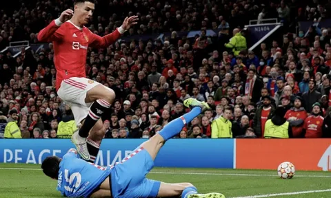 Ferdinand: 'Ronaldo còn chẳng biết nhạc hiệu Europa League ra sao'