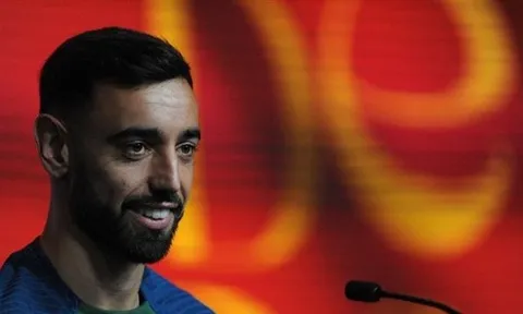 Bruno Fernandes: "Anh ấy là cầu thủ xuất sắc nhất thế giới"