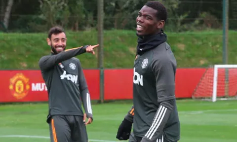 Fernandes & Pogba cười ha hả, tân binh thể hiện quyết tâm trên sân tập M.U