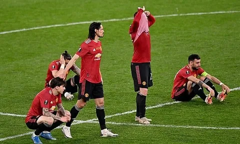 Không chỉ Fernandes, cả đội Man Utd đổ gục sau loạt luân lưu