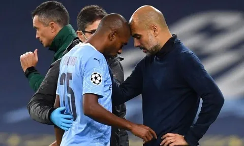 Thủ quân bất lực trước Vinicius, Pep tiết lộ điều bất ngờ