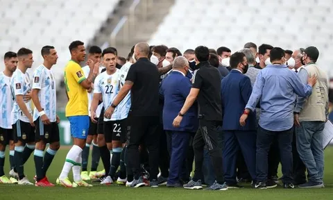 FIFA cấm thi đấu 4 tuyển thủ Argentina ở vòng loại World Cup