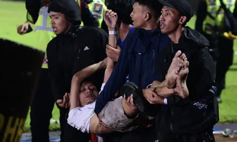 FIFA không trừng phạt bóng đá Indonesia sau vụ bạo loạn