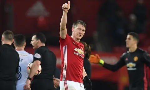 Huyền thoại người Đức bị Mourinho cấm vào phòng thay đồ M.U