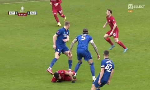 Klopp phá vỡ im lặng về chấn thương của Luis Diaz