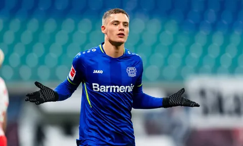 Real Madrid qua mặt MU lấy Florian Wirtz