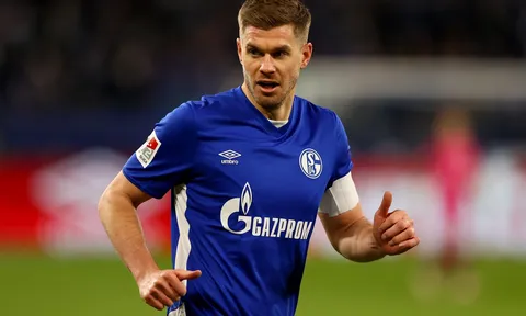 CLB Bundesliga hủy HĐ với nhà tài trợ Nga