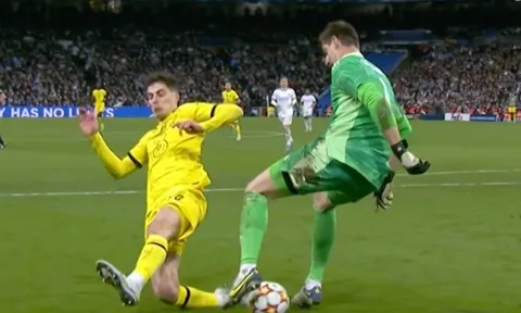 Courtois phủ nhận Real Madrid may mắn trong trận thắng Chelsea