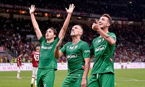 Franck Ribery: Sau 20 năm, "vua sư tử" lại cất tiếng gầm ở Fiorentina