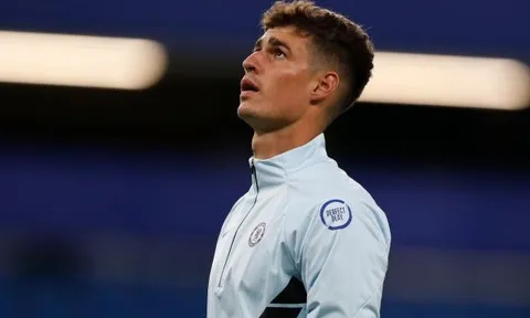 2 tháng không ra sân phút nào, Lampard tiết lộ phản ứng của Kepa với Mendy