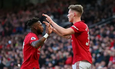 Scott McTominay phản pháo chỉ trích của Roy Keane
