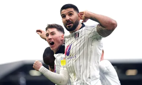 Fulham trở lại Premier League