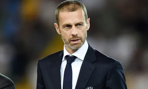 "Klopp và Guardiola đang phàn nàn vì phải chơi quá nhiều?"