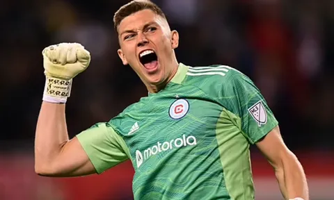 Chelsea nhận đòn đau trên TTCN