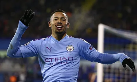 Gabriel Jesus lập hạt-trick, Man City lấy lại tự tin trước đại chiến với Arsenal