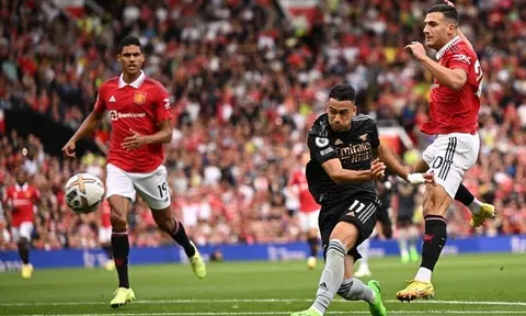Ngôi sao đang lên của Arsenal xác nhận có 4 lần thử việc ở M.U