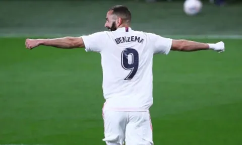 Gác Super League qua 1 bên, Real tái chiếm ngôi đầu La Liga bằng màn phục hận 10 phút