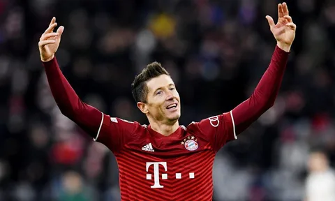 Romano: "Lewandowski có thể rời Bayern ngay lập tức"