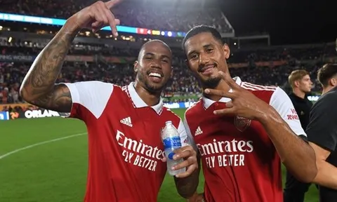 Nhiều lần gây thót tim, Gallas đã đúng về 'điểm đen' Arsenal
