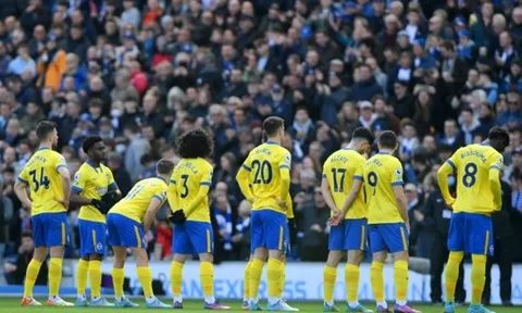 Gặp Liverpool, Brighton gây xúc động vì động thái hướng đến Ukraine