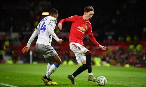 5 bàn/7 trận, báu vật tuyến giữa của M.U được Leeds săn đón