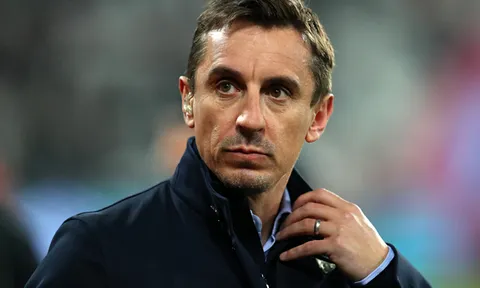 Gary Neville nêu lý do sẽ không xem trận ra mắt M.U của Ronaldo