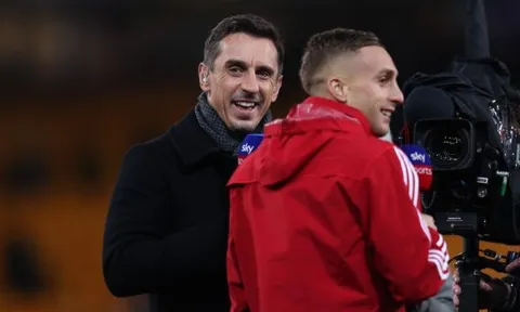 Neville: "7 cầu thủ Man Utd đó khiến tôi thấy hy vọng"