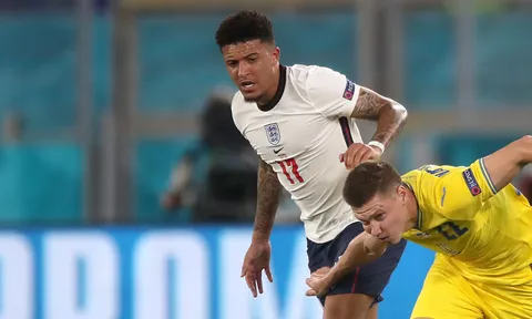 Gary Neville muốn tuyển Anh thay đổi 1 vị trí, loại bỏ Jadon Sancho?