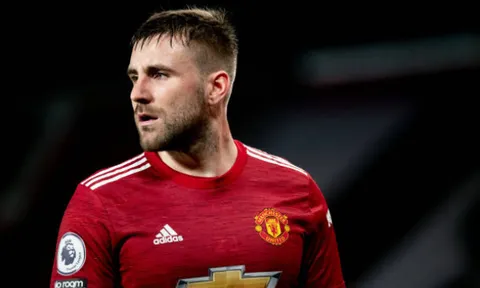 Gary Neville nói thẳng về tài năng của Luke Shaw sau trận West Ham